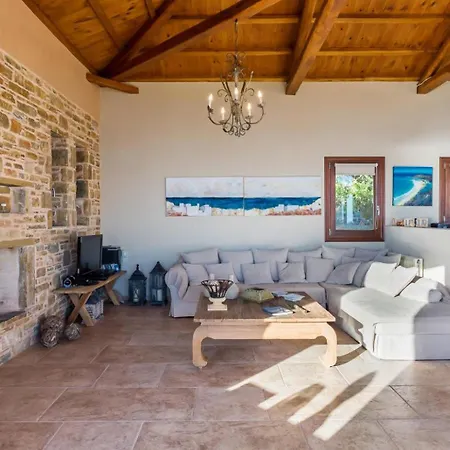 Diona Villa